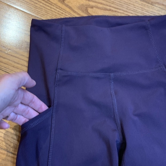 Old Navy Purple Leggings with pockets and reflective stripes xs - Picture 2 of 7